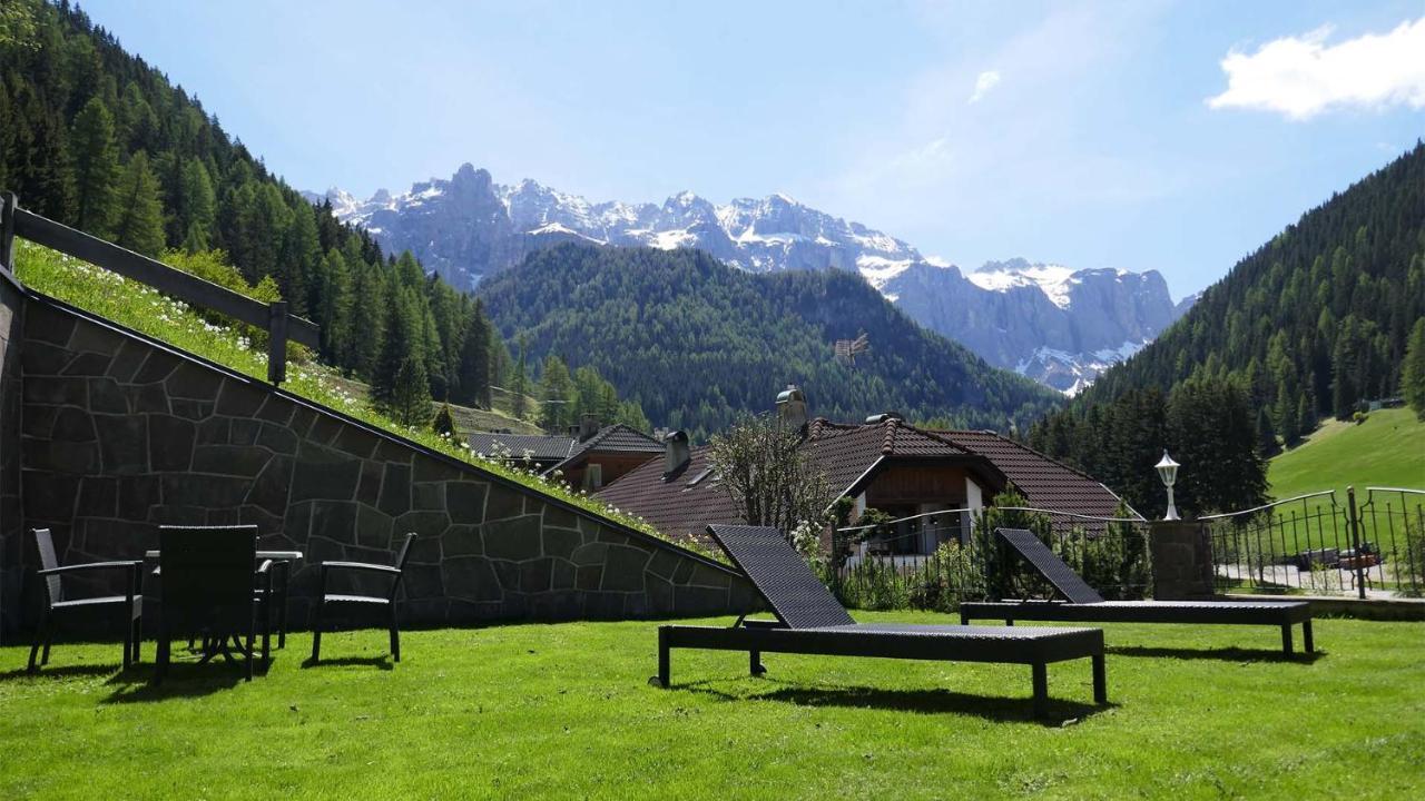 Residence Carin Selva di Val Gardena Esterno foto